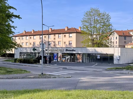 vente commerce 82 m² firminy (42700)