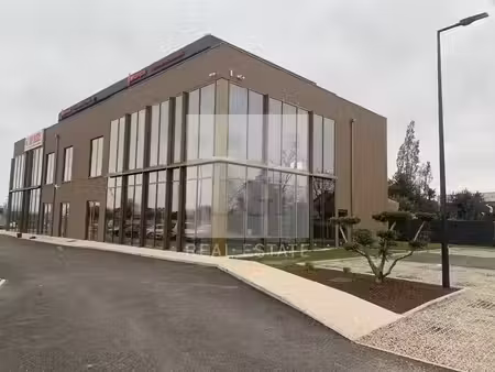 local commercial à louer
