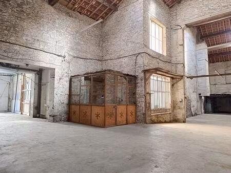 location commerce 233 m² à narbonne (11100)