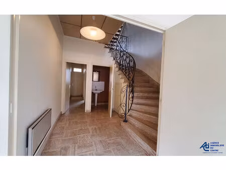 location commerce 203 m² à pontivy (56300)