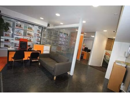 location commerce 5 pièces 100 m² à saint-flour (15100)