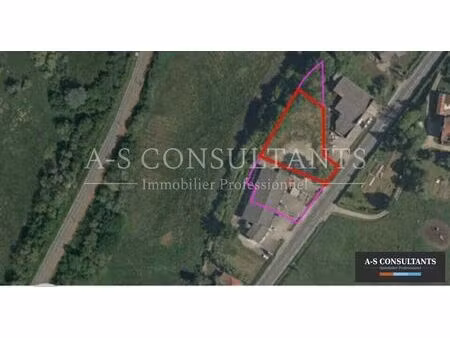 location commerce 740 m² à saint-genis-laval (69230)