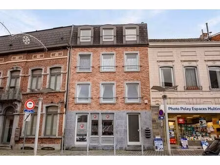 espace commercial avec alarme et vidéosurveillance au centre