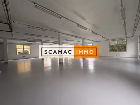 local d'activités de 293m²
