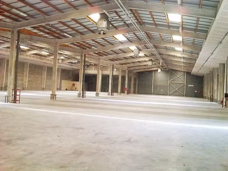 location entrepôt / local d'activités garges les gonesse 4 300 m²