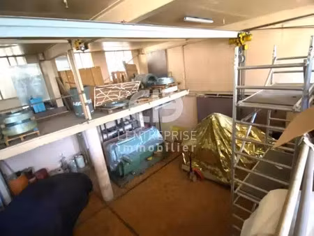 a louer entrepot + bureaux  grasse : secteur zone industrielle du carré