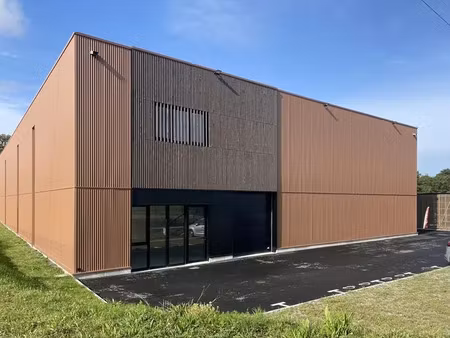 vente locaux d'activité neufs de 217.90 m²  sud loire