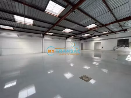 location local industriel 5707 m² à lisses (91090)