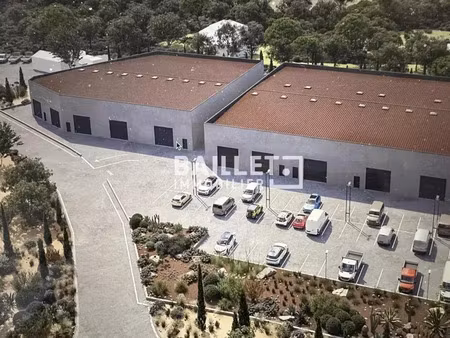 local industriel neuf de 1380 m² a montauroux