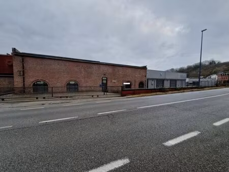 ensemble semi-industriel de 2.000m²