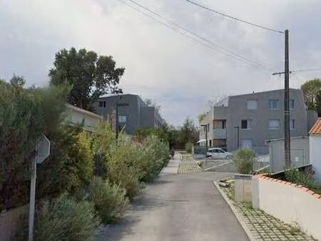 location garage box et parking à bouguenais (44340) : à louer / bouguenais