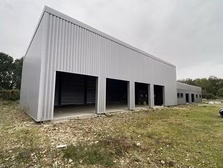 vente garage 175 m² castelsarrasin (82100)