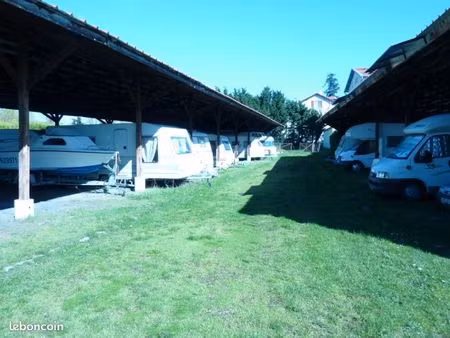 garage caravane / camping car