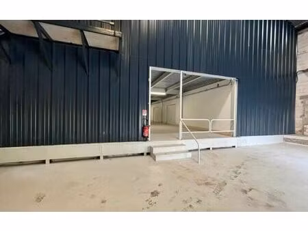 location stationnement  m² t- à laon  90 €