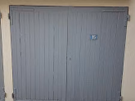 location parking / box  le bourget