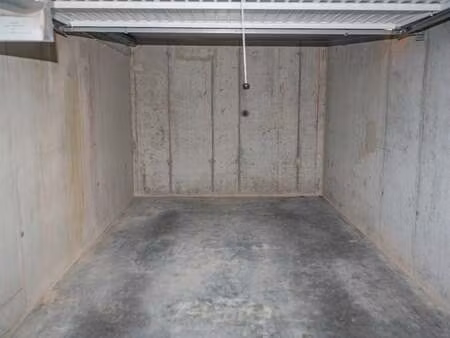 garage à louer à oostende € 140 (kkxjb) - immoplanning | zimmo