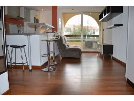 200 m de la mer 1 studio 26 59m2 + stationnement