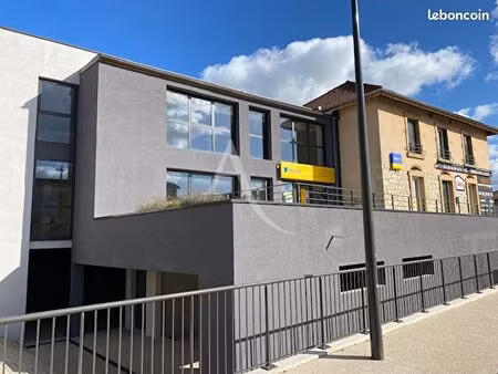 local commercial 84 m² attignat