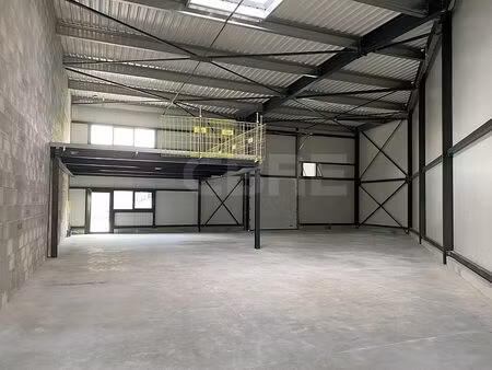vente local d'activités blanquefort 240 m²