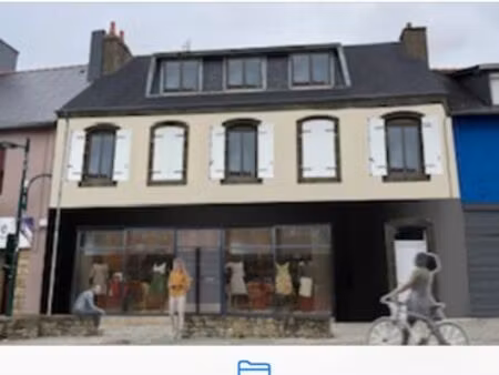 local commercial crozon bourg