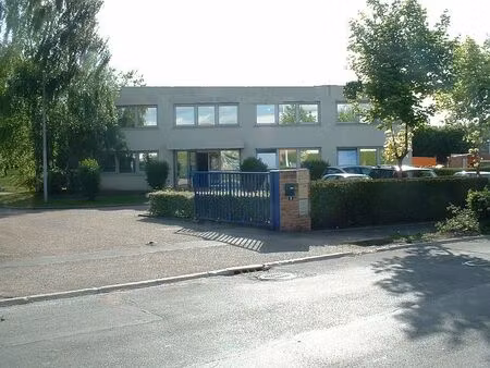 location local d'activités herblay 1 400 m²