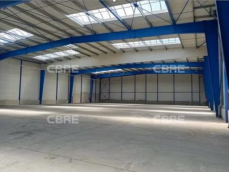 location local d'activités noisy le sec 3 641 m²