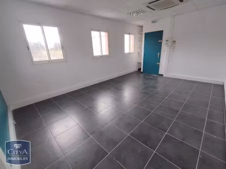 local commercial à louer - pélissanne (13) - 340€