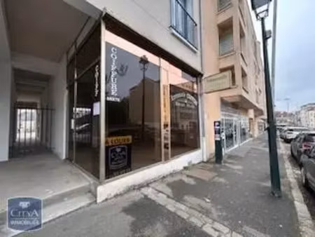 local commercial à louer 144.8 m² - rambouillet (78) - 1 360€