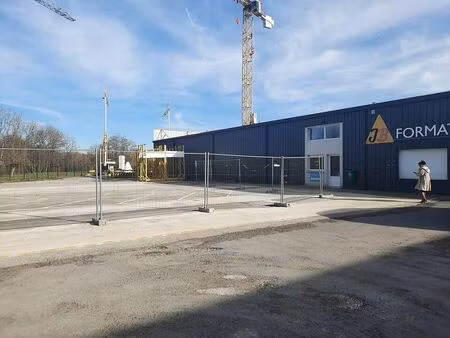 vente local d'activités voujeaucourt 580 m²