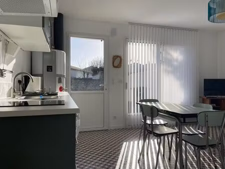 location maison 2 pièces 31m2 nieul-sur-mer (17137) - 700 € - surface privée