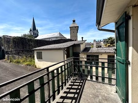 maison de ville 15 pièces 270 m²