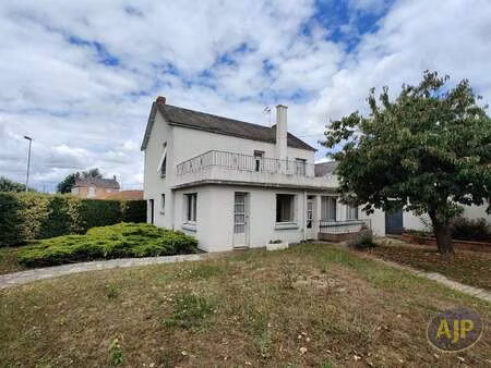 vente maison à saint-macaire-en-mauges (49450) : à vendre / 160m² saint-macaire-en-mauges