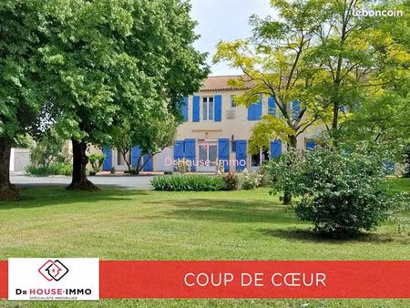 maison 19 pièces 605 m²