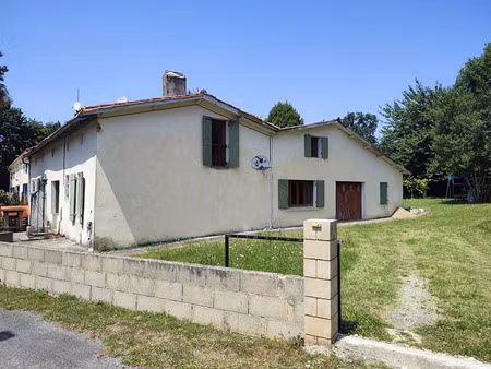 vente maison 5 pièces 170m2 semillac 17150 - 108000 € - surface privée