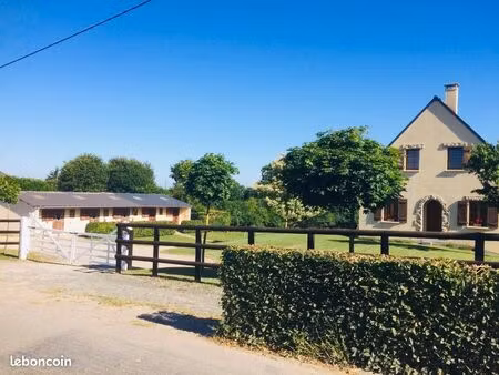 proprieté équestre: maison et ecurie galopeurs à senonnes (53)
