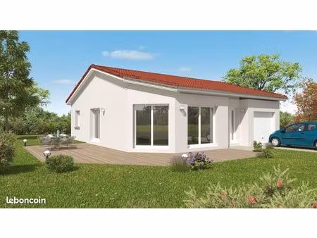 maison 4 pièces 545 m²