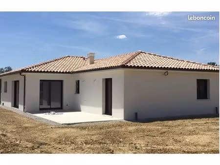 villa 4 pièces 82 m²