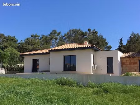 villa 4 pièces 90 m²