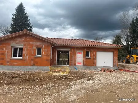 maison plain pied 87 m2 hab + garage 26 m2 en frais de notaire réduit et prêt 0 % pour pri