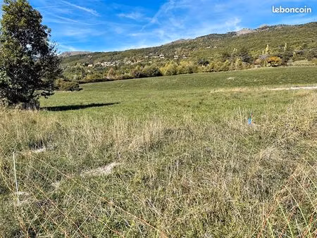 terrain 620 m² la batie neuve