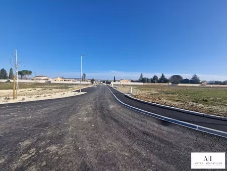 vente terrain 683 m² à pierrelatte (26700)  99 718 €