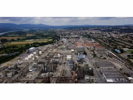 terrain industriel 160000m2