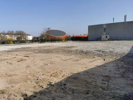 terrain 5000m² à louer - bail dérogatoire