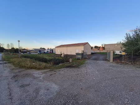 local à usage mixte 133 m2 sur terrain 1000 m2