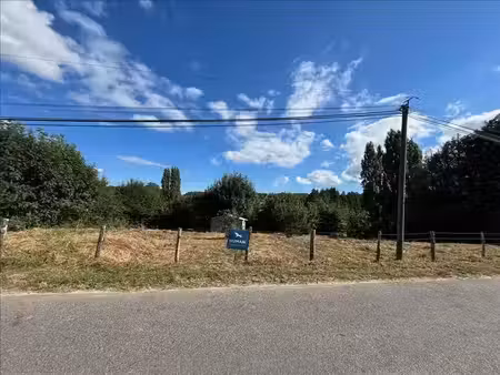 terrain à bâtir de 0 pièces principales