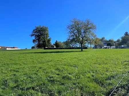 terrain constructible 16 726 m²