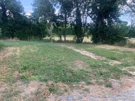 terrain 861 m² saint-amour-bellevue