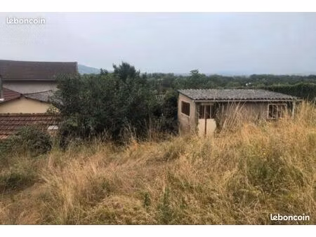 terrain naturel clos avec vue: 150/mois