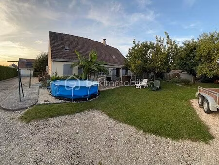 maison traditionnelle de 166 m² à sainte-colombe