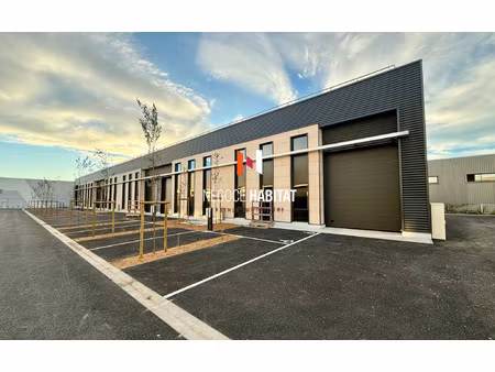 local d activité de 270 m2